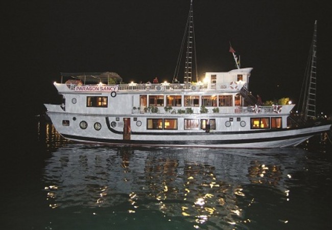 Paragon Sancy Cruise night